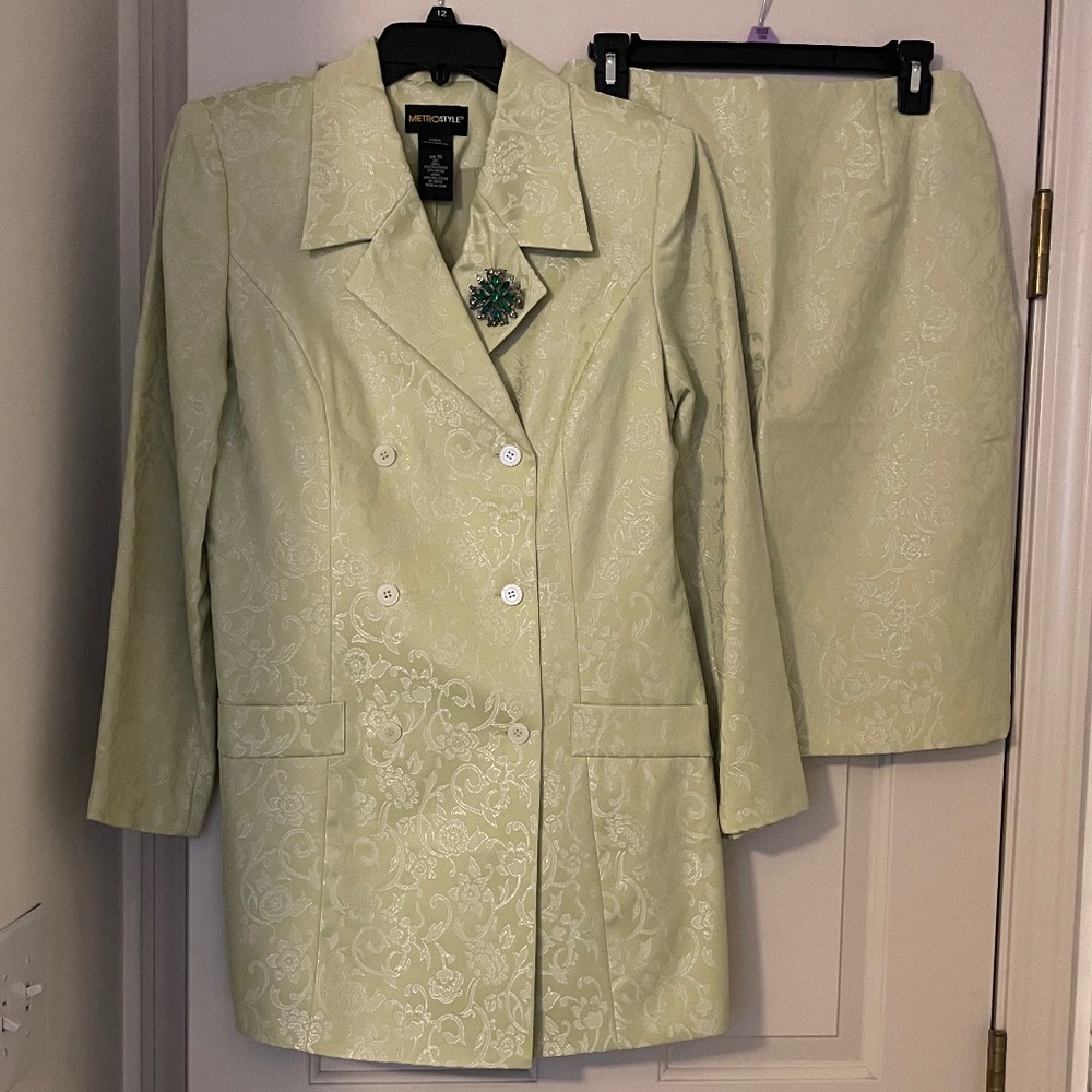 Metrostyle Jaquard Vintage Two-Piece Women’s Suit Sz 10